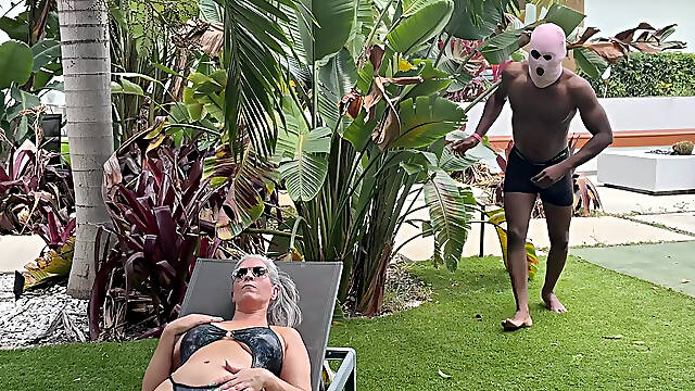 BBC Fucks Phat Booty GILF