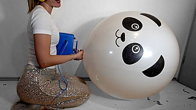 Pump to pop balloon mass pop