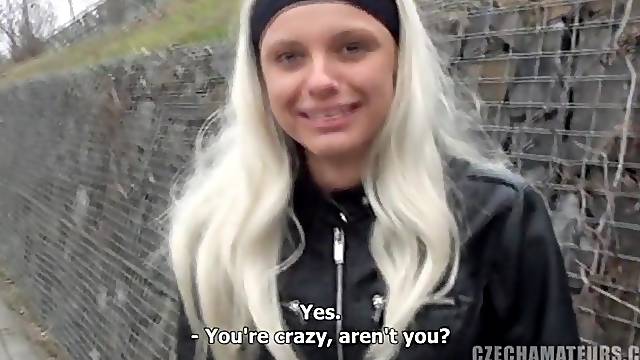 Slovak teens have a threesome