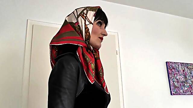 Your headscarf mistress gives you precise instructions for masturbation obedience