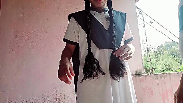 College girl did dirty work with her boyfriend