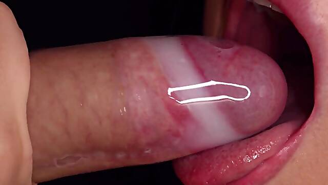 Close up: Blowjob with Condom Then She Broke the Condom to Get All That Cum