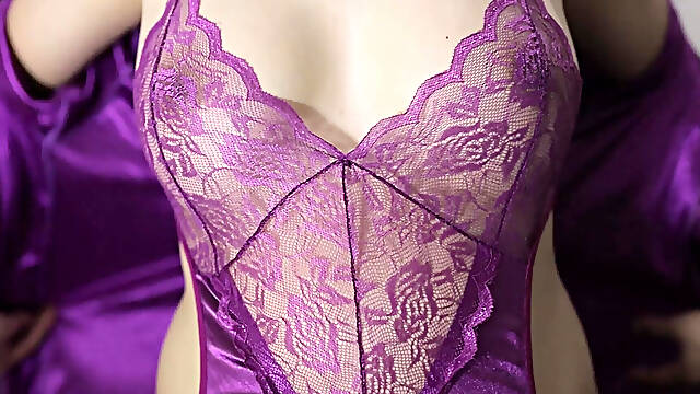 Filipino Chicks in Order Through Online Applications Using Sexy Purple Lingerie in Entot Until Satisfied