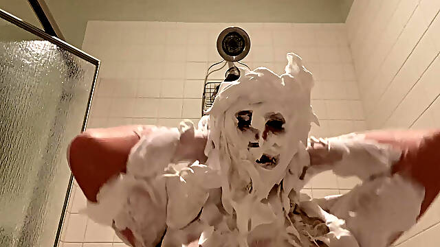 I Get Insanely Messy with Shaving Cream