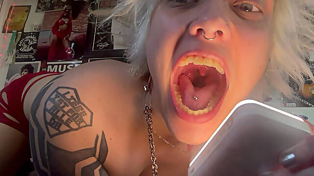 Mouth Tour Goth Girl No Makeup