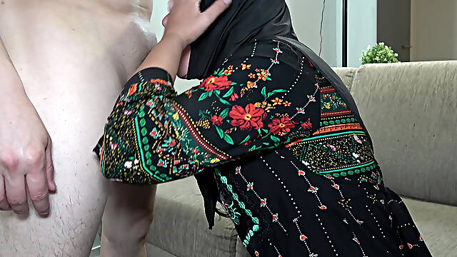 Fucking My Arab Housewife Stepmom in Hijab Before Her Angry Husband Comes Back